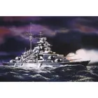 Revell Model Set Bismarck, model kit with basic accessories, 31 parts, 10 years and older