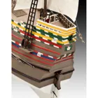 Model kit with basic accessories, Mayflower - 400th anniversary, 369 parts, from 12 years.