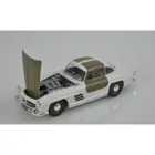 300024338 - Model Kit,1:24 Mercedes Benz 300SL Gullwing