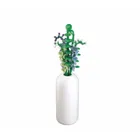 SL96123 - Delphinium in a vase